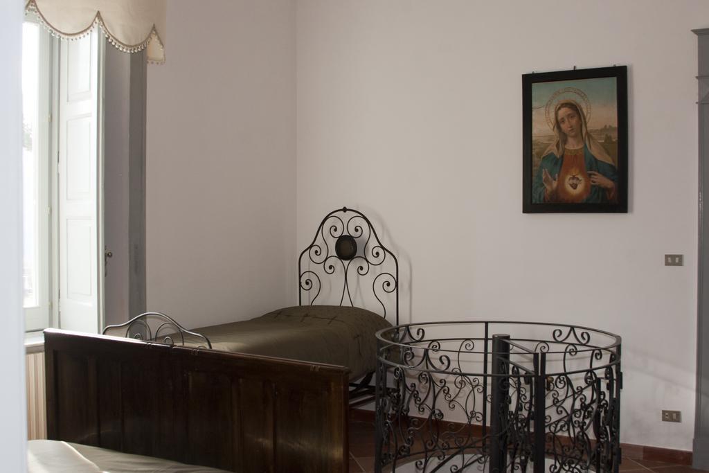 Palazzo D'Orsi Villa Calvanico Cameră foto