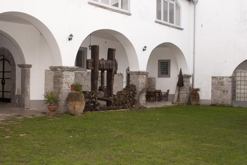 Palazzo D'Orsi Villa Calvanico Cameră foto